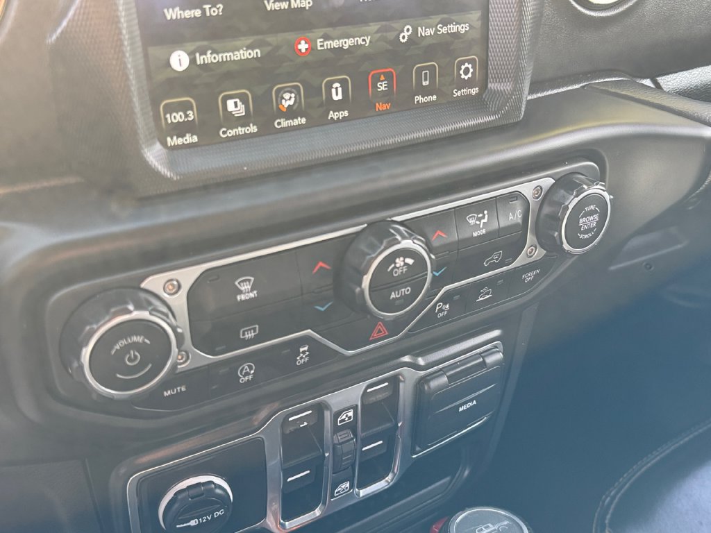 Used 2023 Jeep Gladiator Overland AWD/4WD image 23