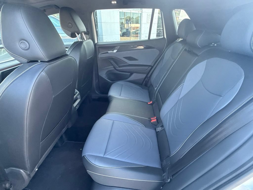 Certified 2025 Volkswagen Tiguan SE R-Line AWD/4WD image 21
