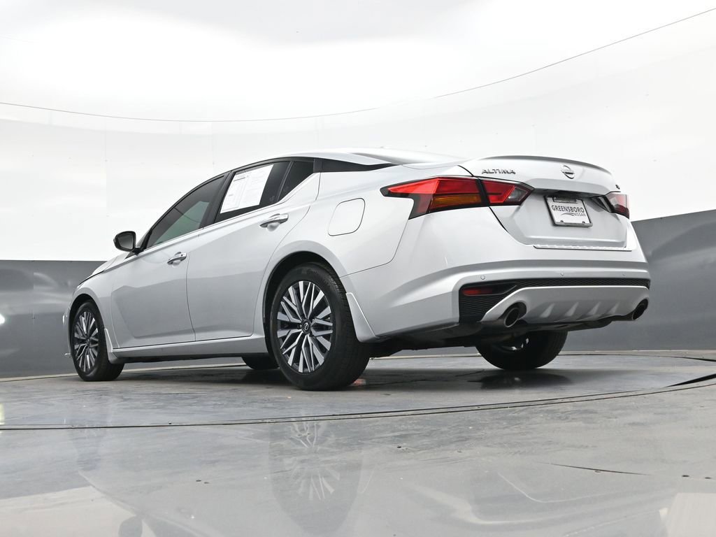 Used 2023 Nissan Altima 2.5 SV w/ SV Premium Package FWD image 41