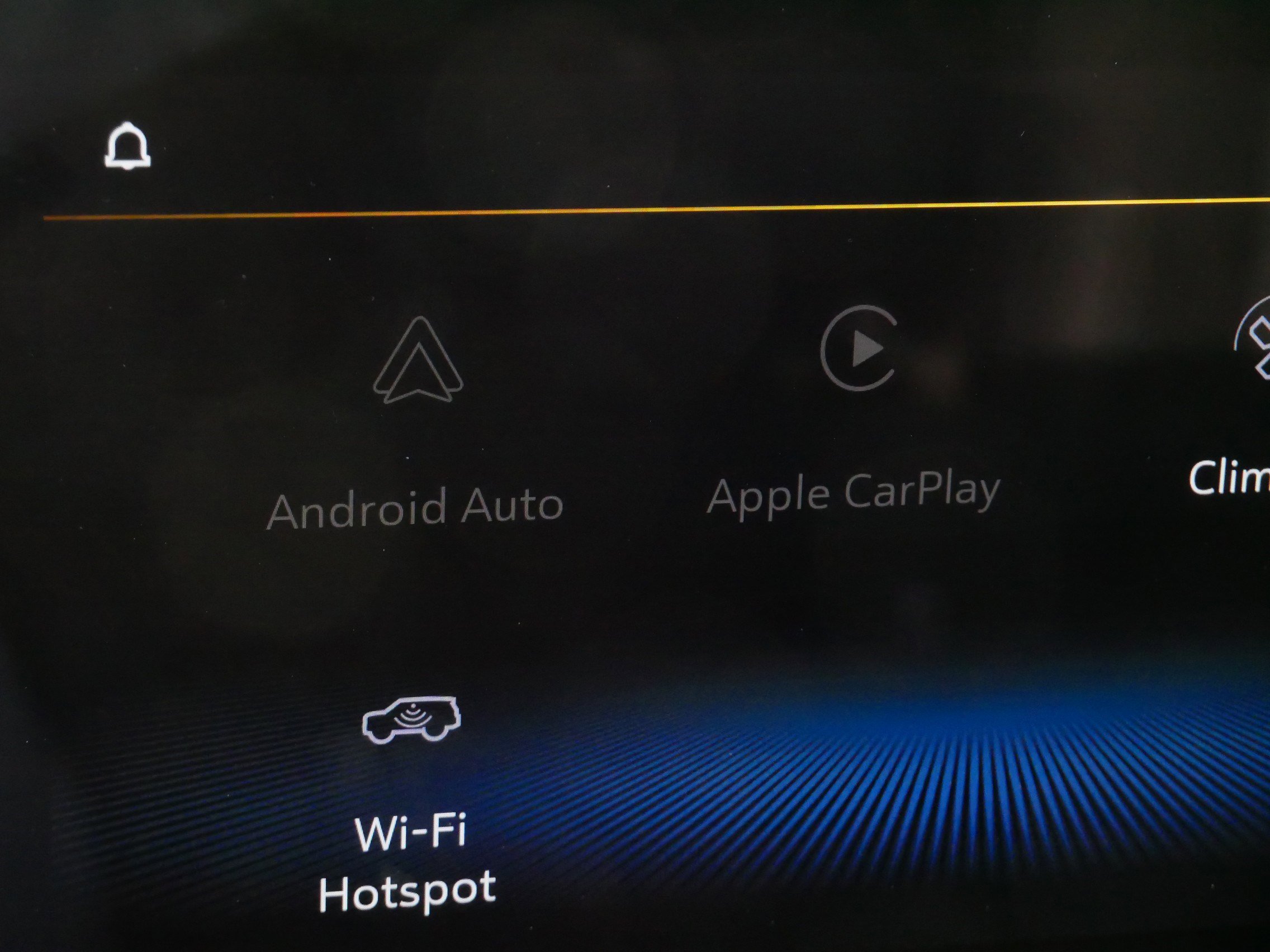 Used 2025 Chevrolet Trax LT w/ LT Convenience Package image 28