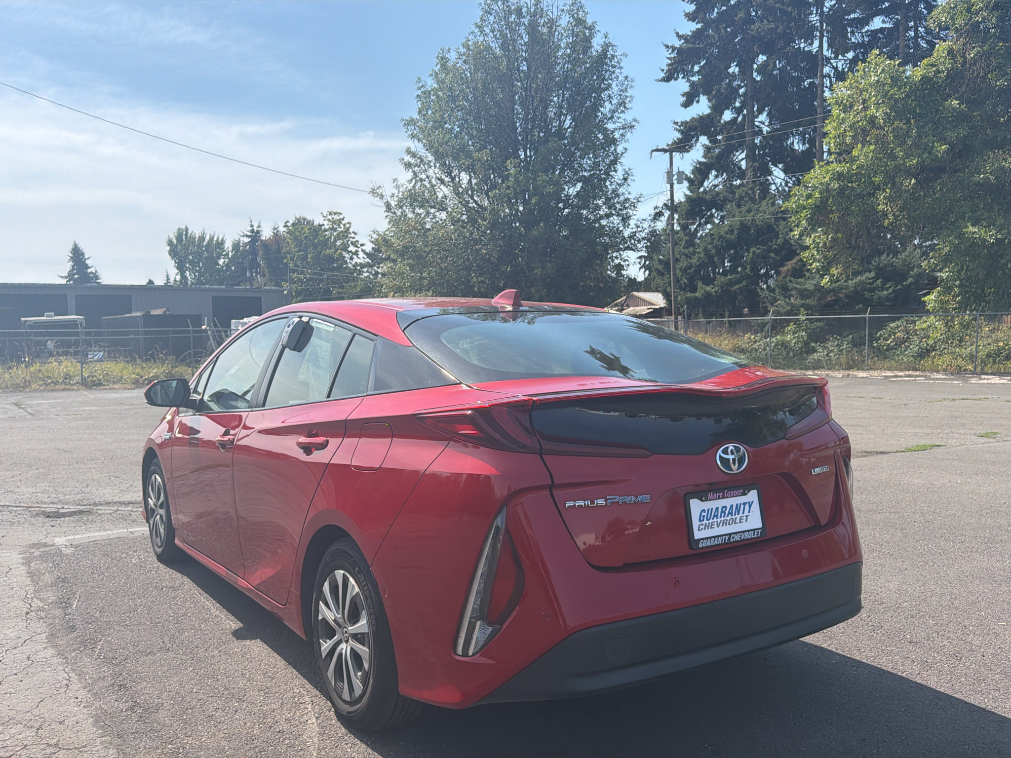 Used 2021 Toyota Prius Prime Limited w/ Carpet Mat Package (TMS) FWD image 9
