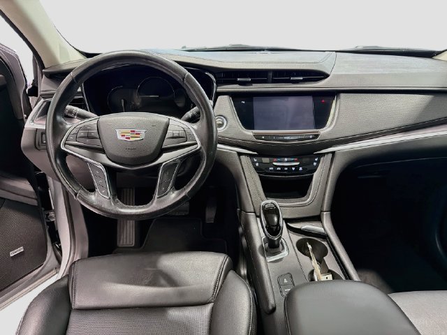 Certified 2018 Cadillac XT5 Premium Luxury FWD image 21