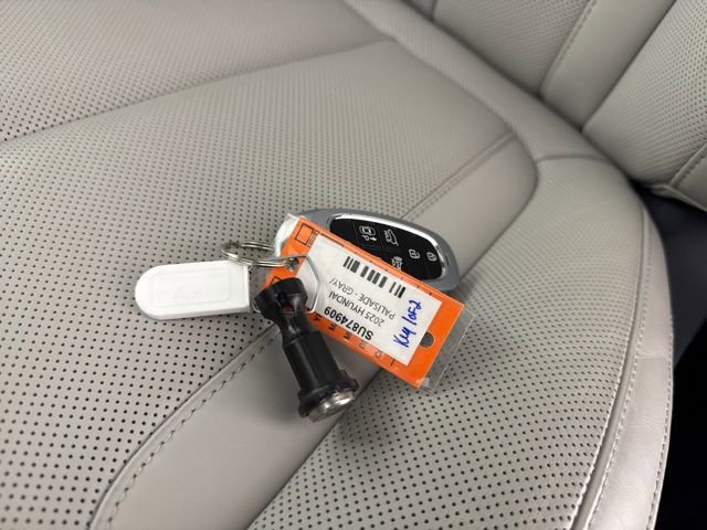 Used 2025 Hyundai Palisade Calligraphy AWD/4WD image 37