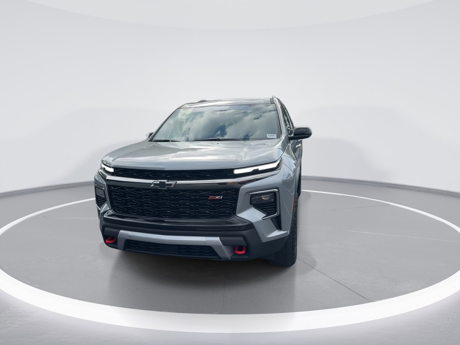 Used 2024 Chevrolet Traverse Z71 w/ Enhanced Driving Package image 3