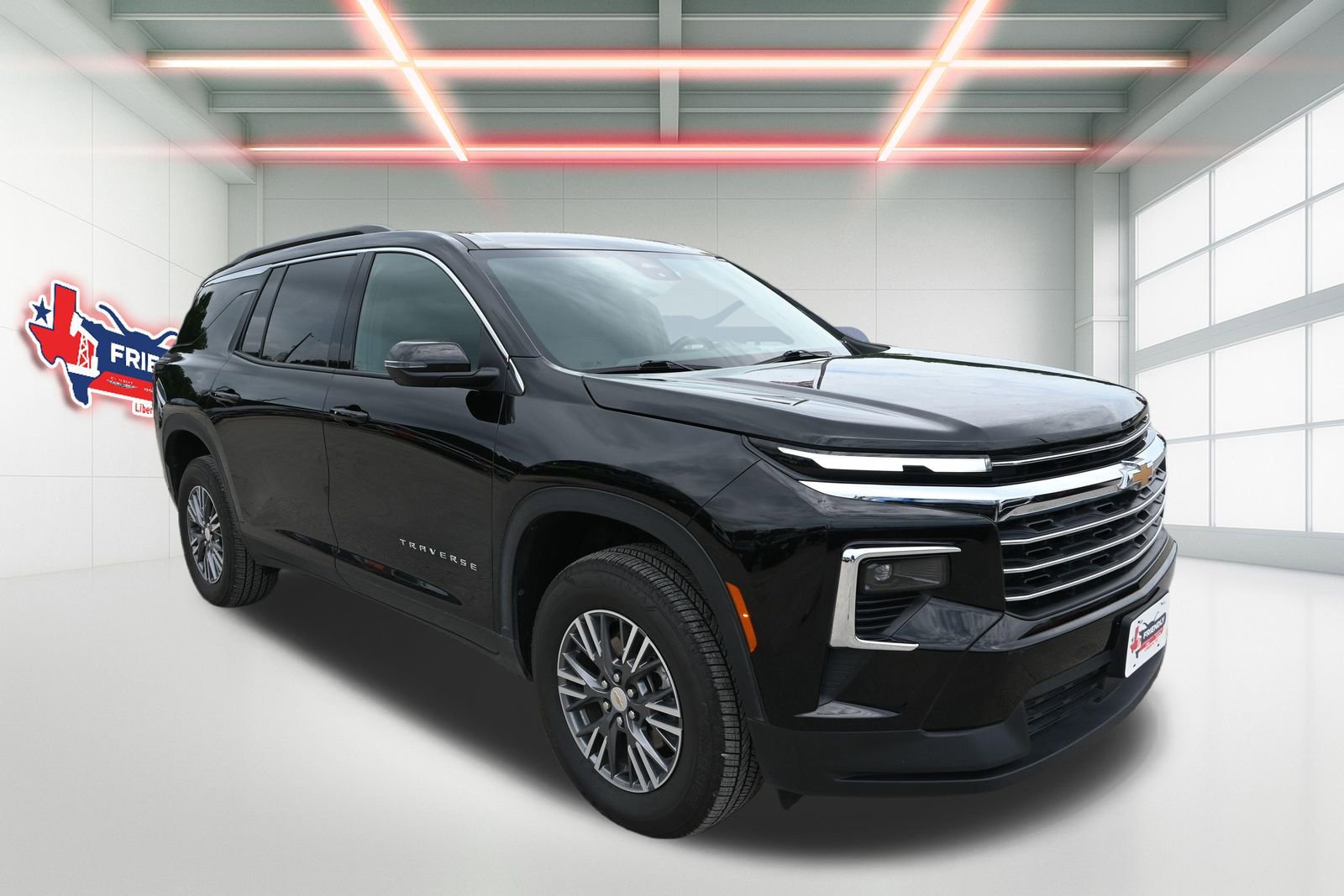 Used 2025 Chevrolet Traverse LT FWD image 4