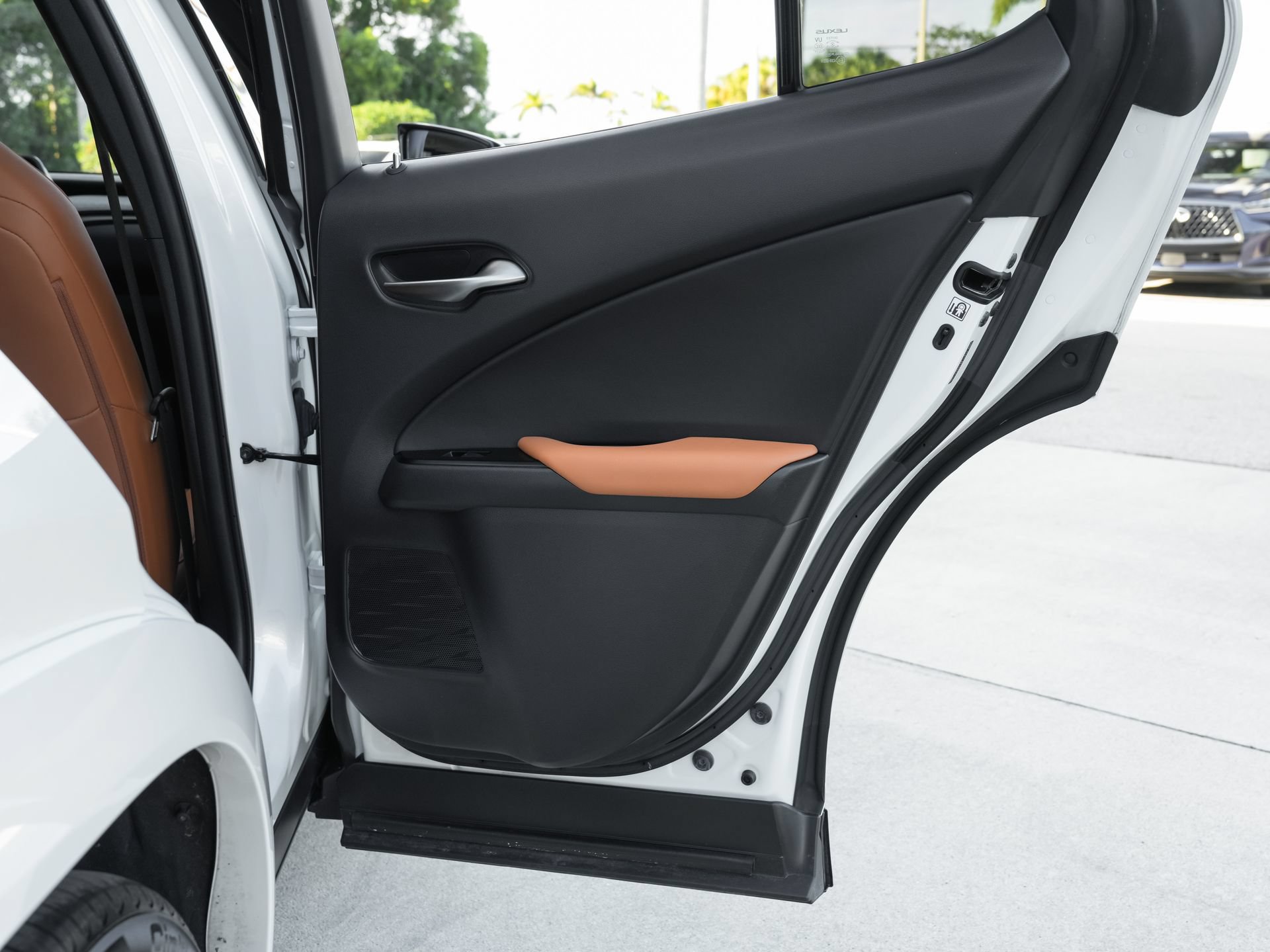 Used 2022 Lexus UX 250h w/ Premium Package AWD/4WD image 37