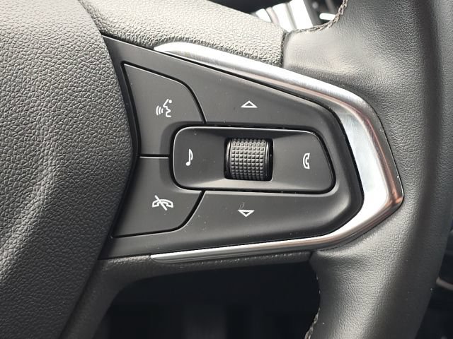 Certified 2024 Chevrolet Trax ACTIV FWD image 36