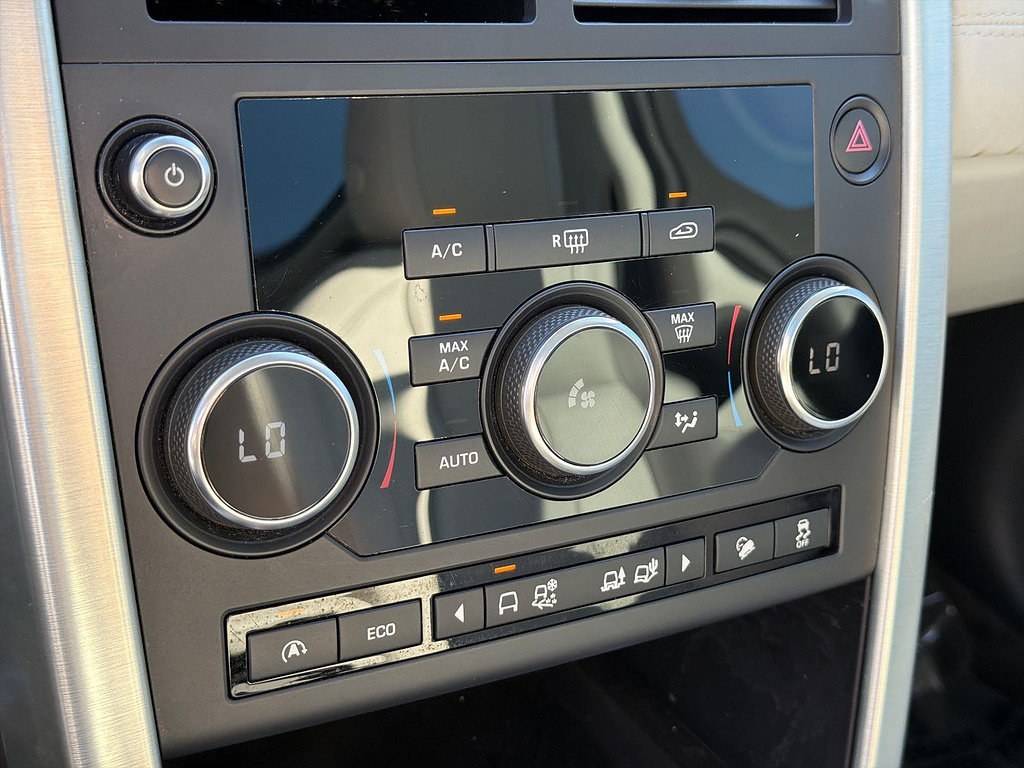 Used 2017 Land Rover Discovery Sport HSE AWD/4WD image 38