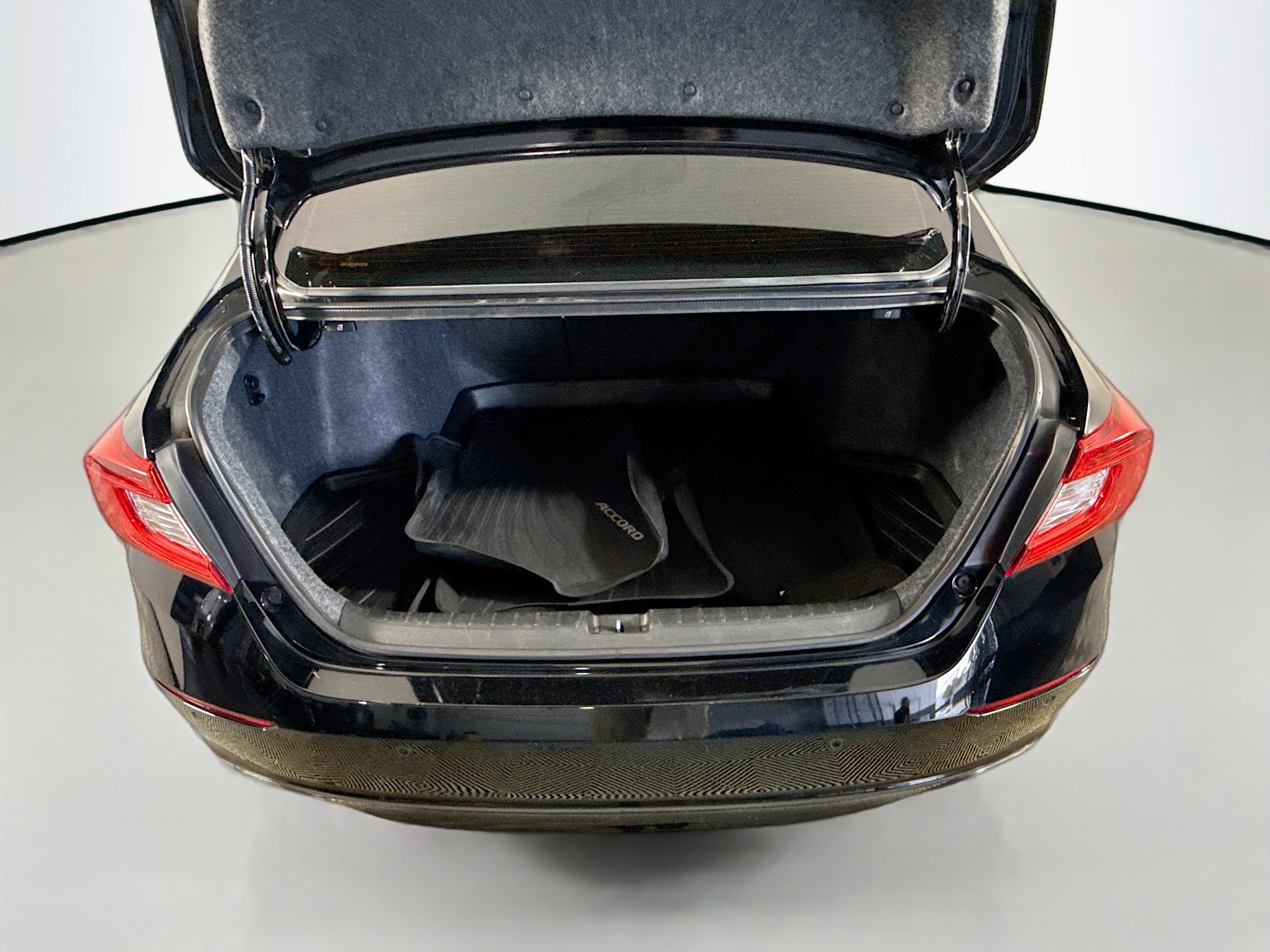 Used 2021 Honda Accord Touring image 35