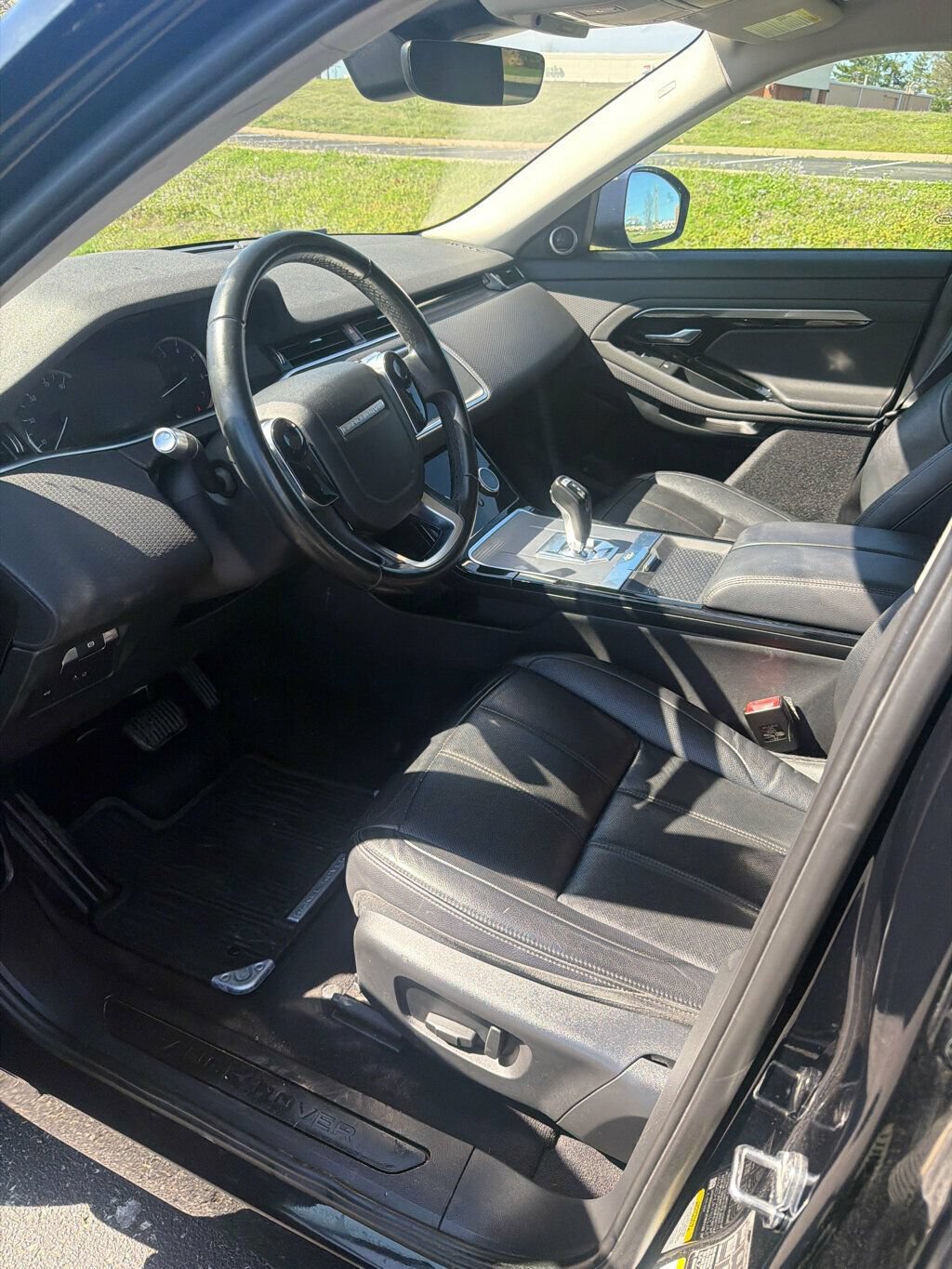 Used 2020 Land Rover Range Rover Evoque S AWD/4WD image 9