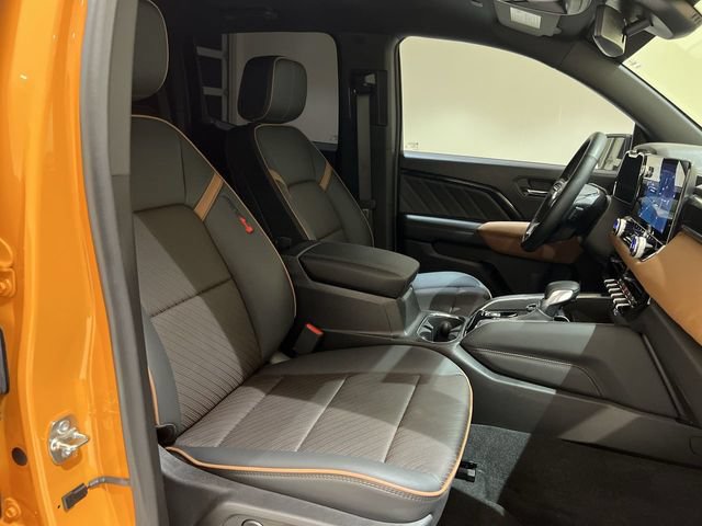 Used 2026 GMC Canyon AT4 w/ AT4 Premium Package AWD/4WD image 24