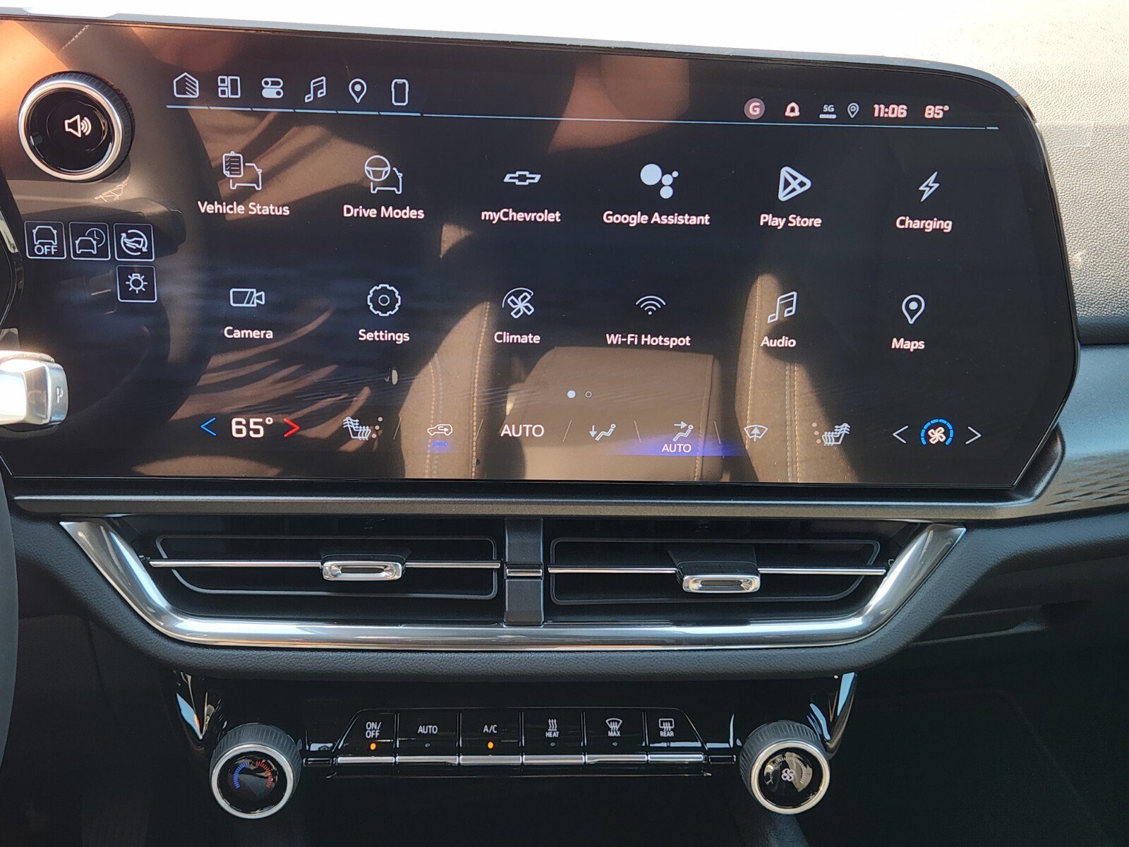 New 2026 Chevrolet Equinox EV LT w/ Comfort Package image 14