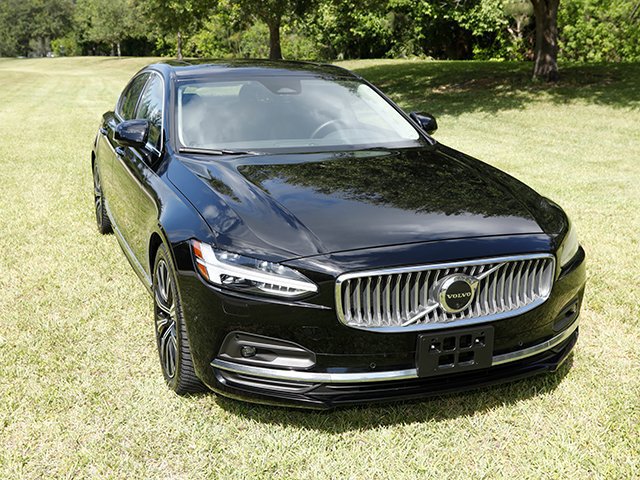 Used 2023 Volvo S90 B6 Plus AWD/4WD image 9