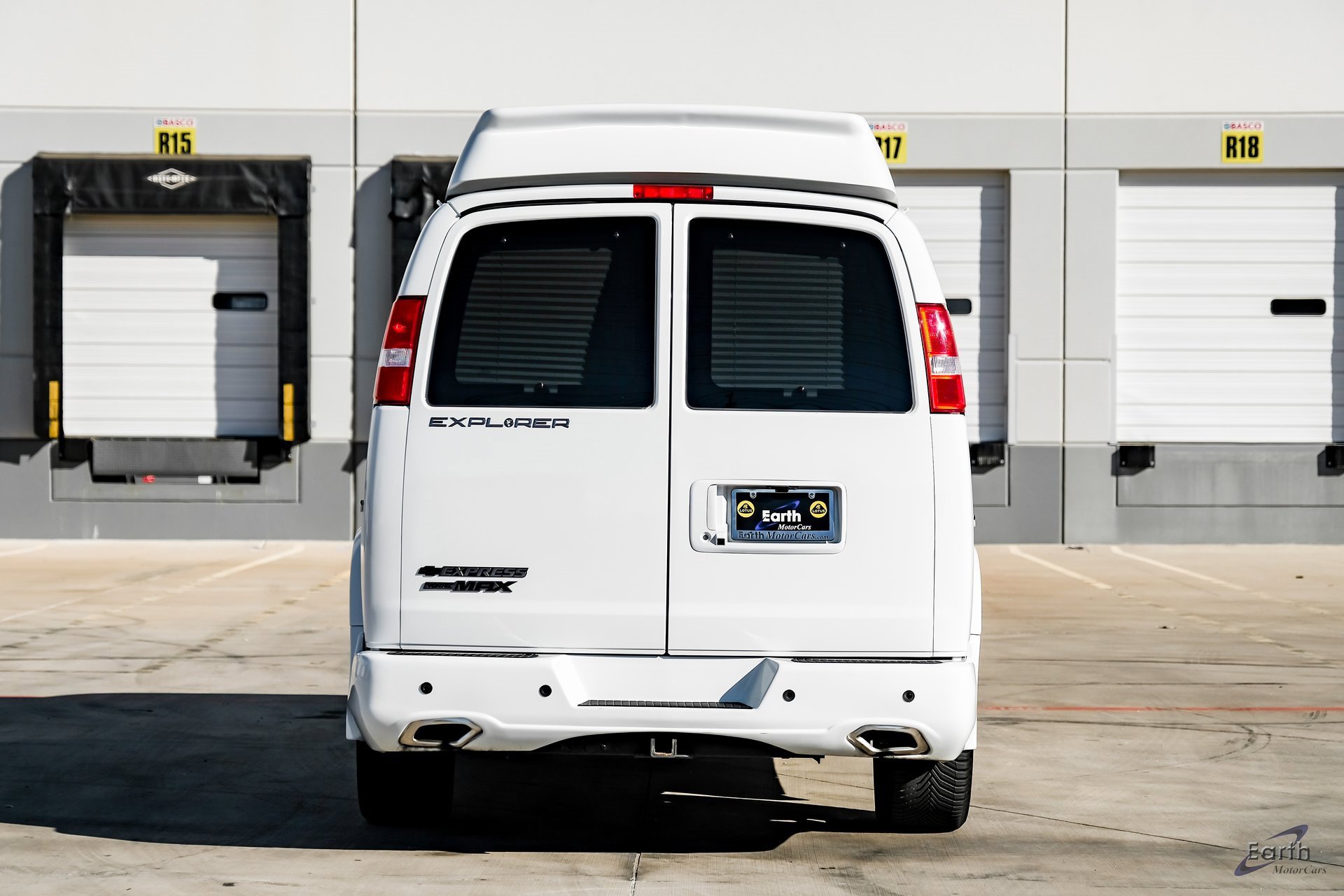 Used 2023 Chevrolet Express 2500 image 10