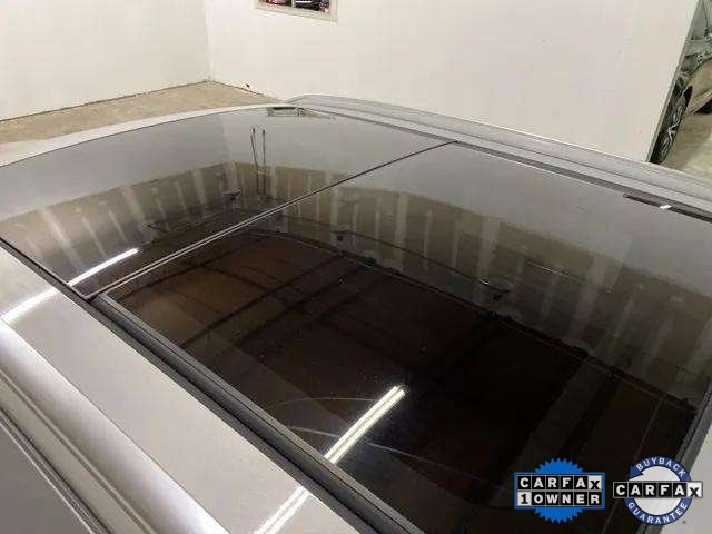 Used 2025 Volvo XC40 B5 Plus image 25