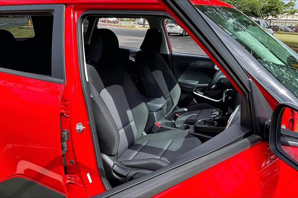 Used 2020 Kia Soul X-Line FWD image 7