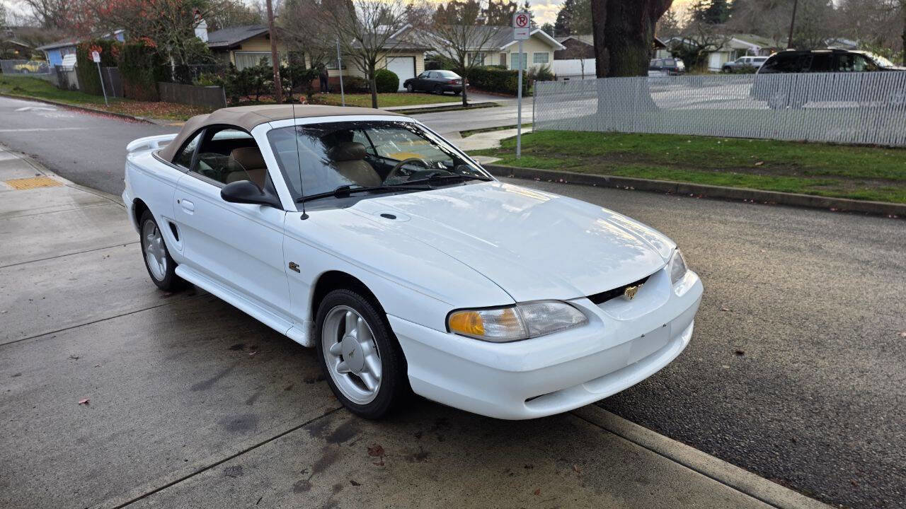Used 1995 Ford Mustang GT RWD image 1