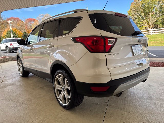 Used 2019 Ford Escape Titanium AWD/4WD image 8
