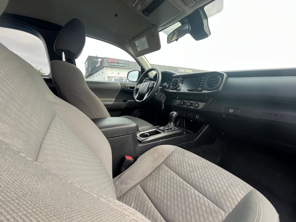 Used 2021 Toyota Tacoma SR image 33