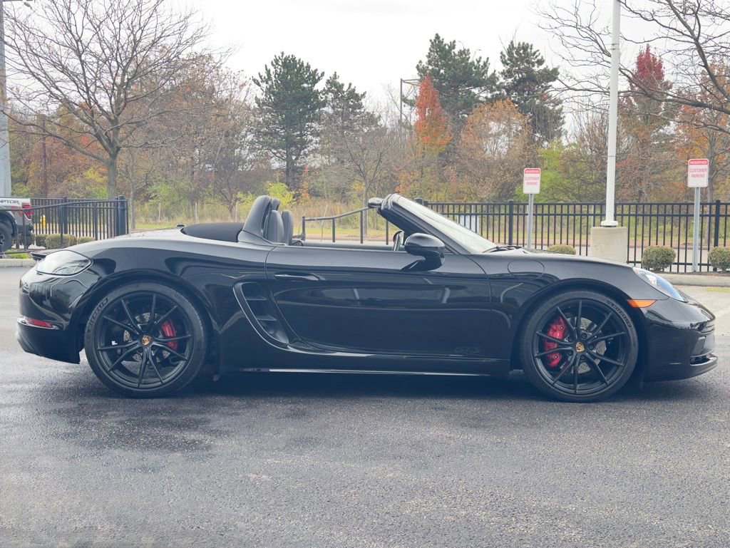 Used 2018 Porsche 718 Boxster GTS image 8