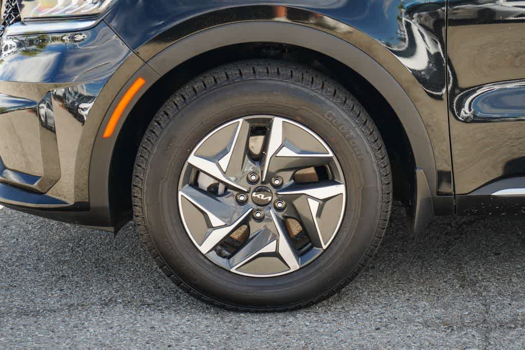 Certified 2023 Kia Sorento EX w/ Panoramic Sunroof Package FWD image 10