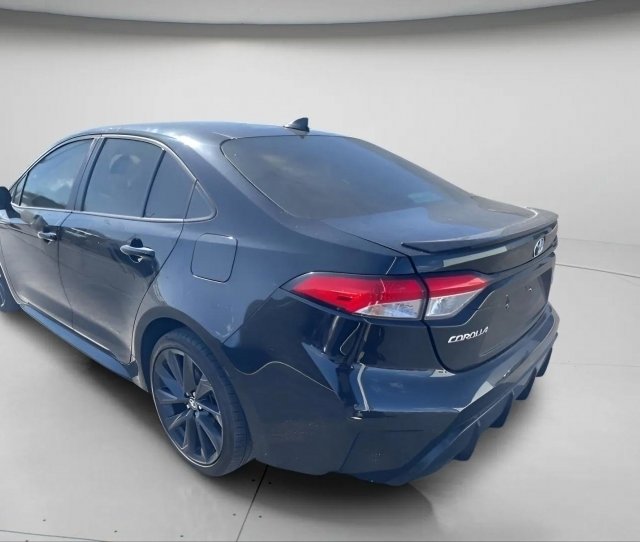 Used 2023 Toyota Corolla SE image 13