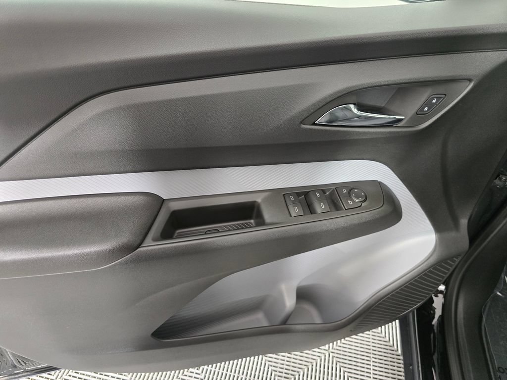 New 2027 Chevrolet Bolt LT w/ Comfort Package FWD image 24