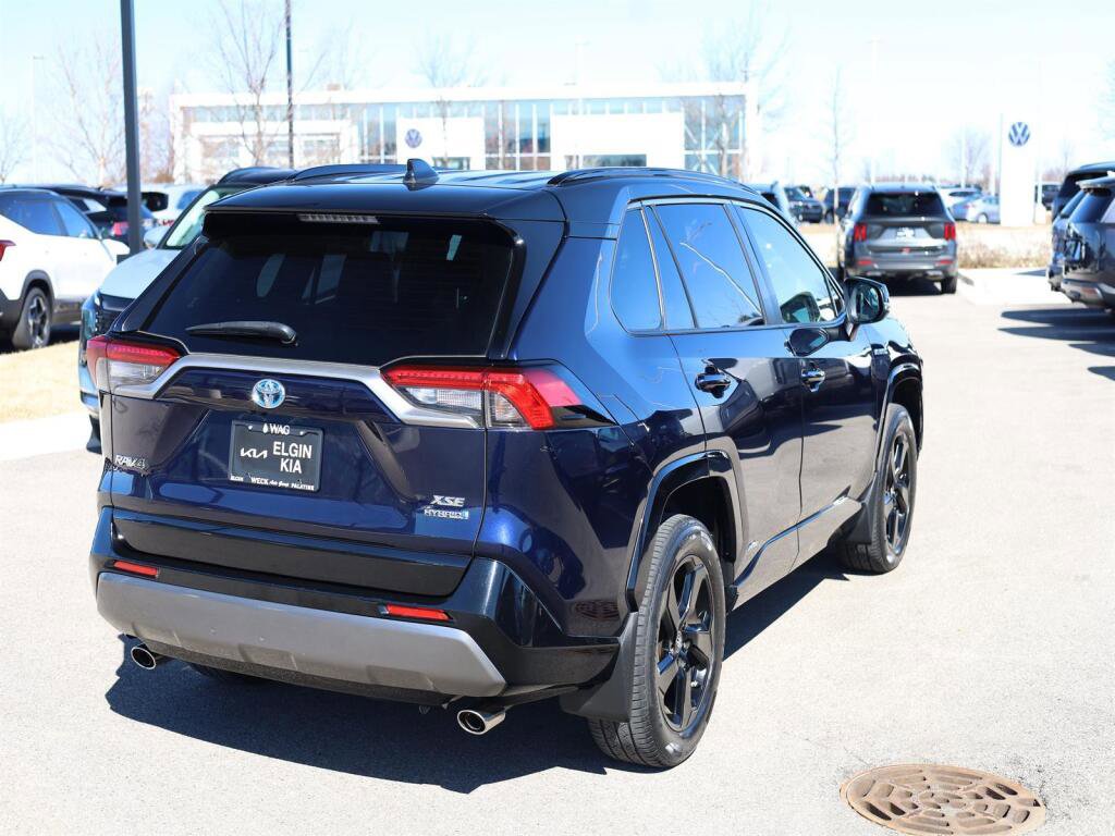 Used 2019 Toyota RAV4 XSE w/ XSE Weather Package AWD/4WD image 5