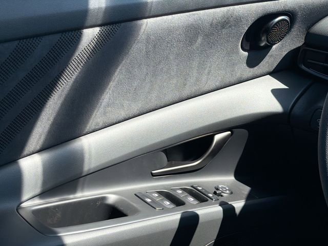 New 2026 Hyundai Elantra N FWD image 17
