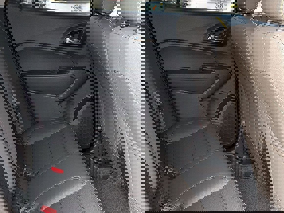 New 2026 Chevrolet Trax ACTIV w/ Sunroof Package image 24