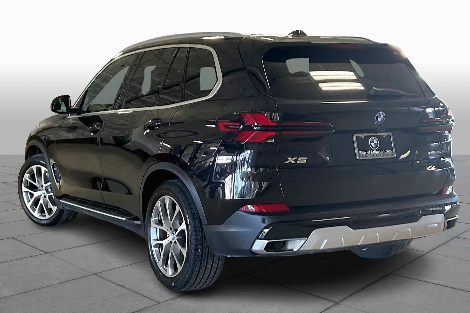 Used 2024 BMW X5 xDrive50e image 11