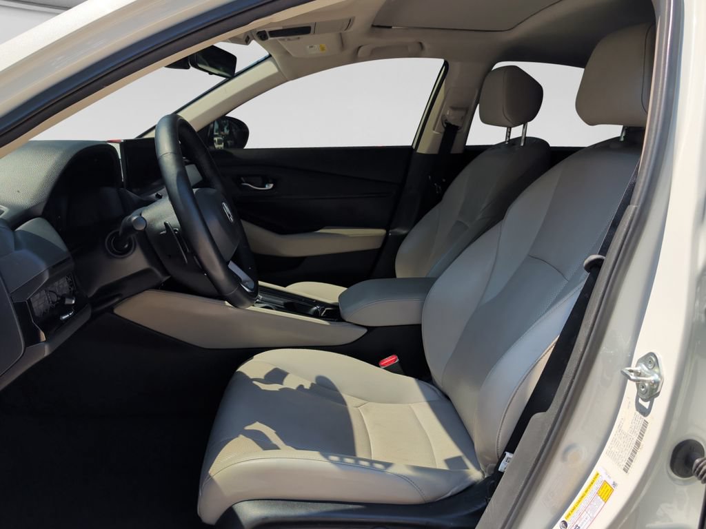 Used 2025 Honda Accord Touring image 16