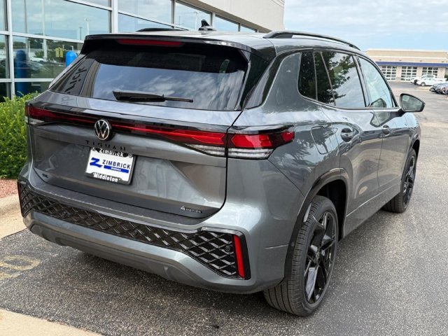 New 2026 Volkswagen Tiguan SE R-Line AWD/4WD image 3