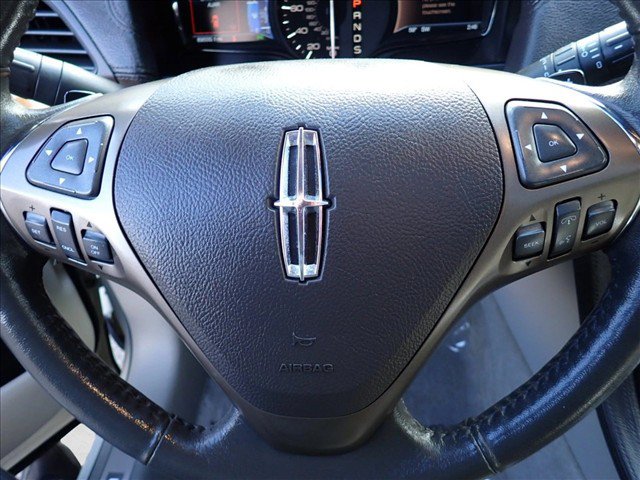Used 2015 Lincoln MKX AWD w/ Equipment Group 102A image 17