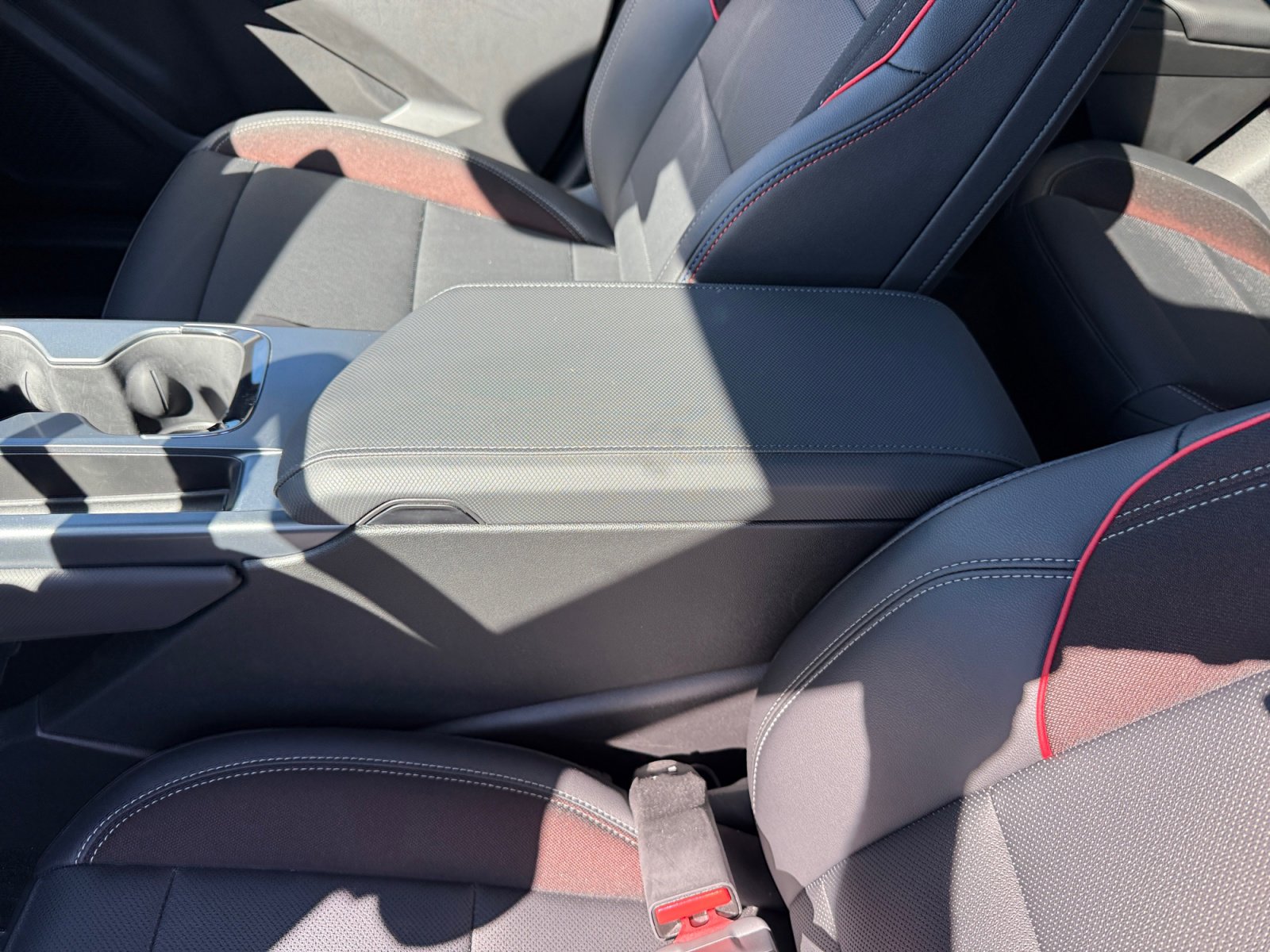 Used 2025 Chevrolet Equinox EV RS image 14