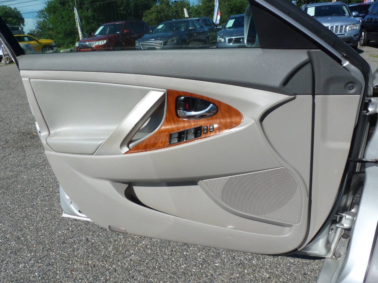 Used 2008 Toyota Camry XLE FWD image 29