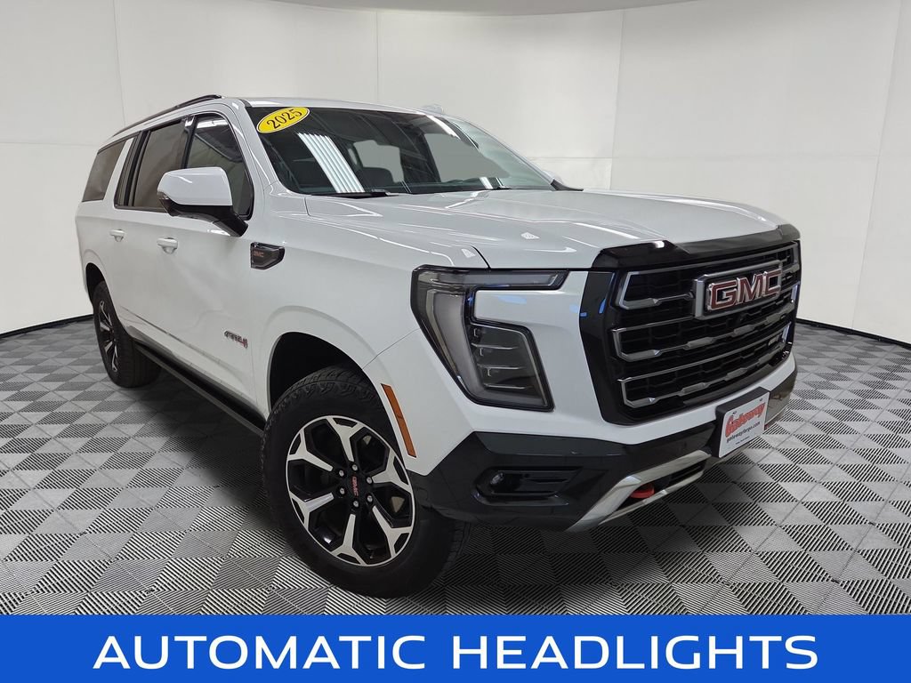 Used 2025 GMC Yukon XL AT4 w/ AT4 Premium Package AWD/4WD image 3