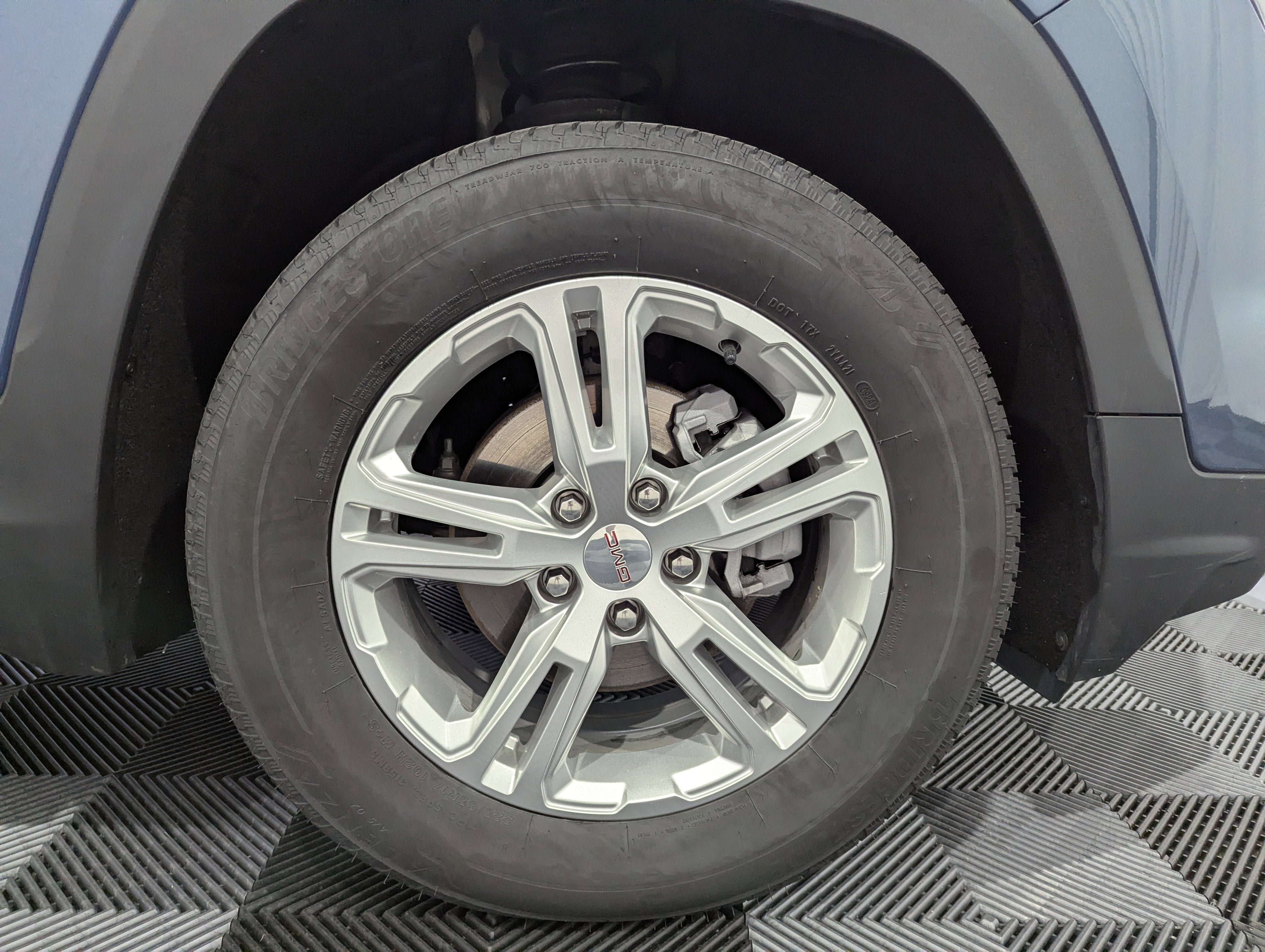 Used 2024 GMC Terrain SLE w/ Driver Convenience Package AWD/4WD image 6