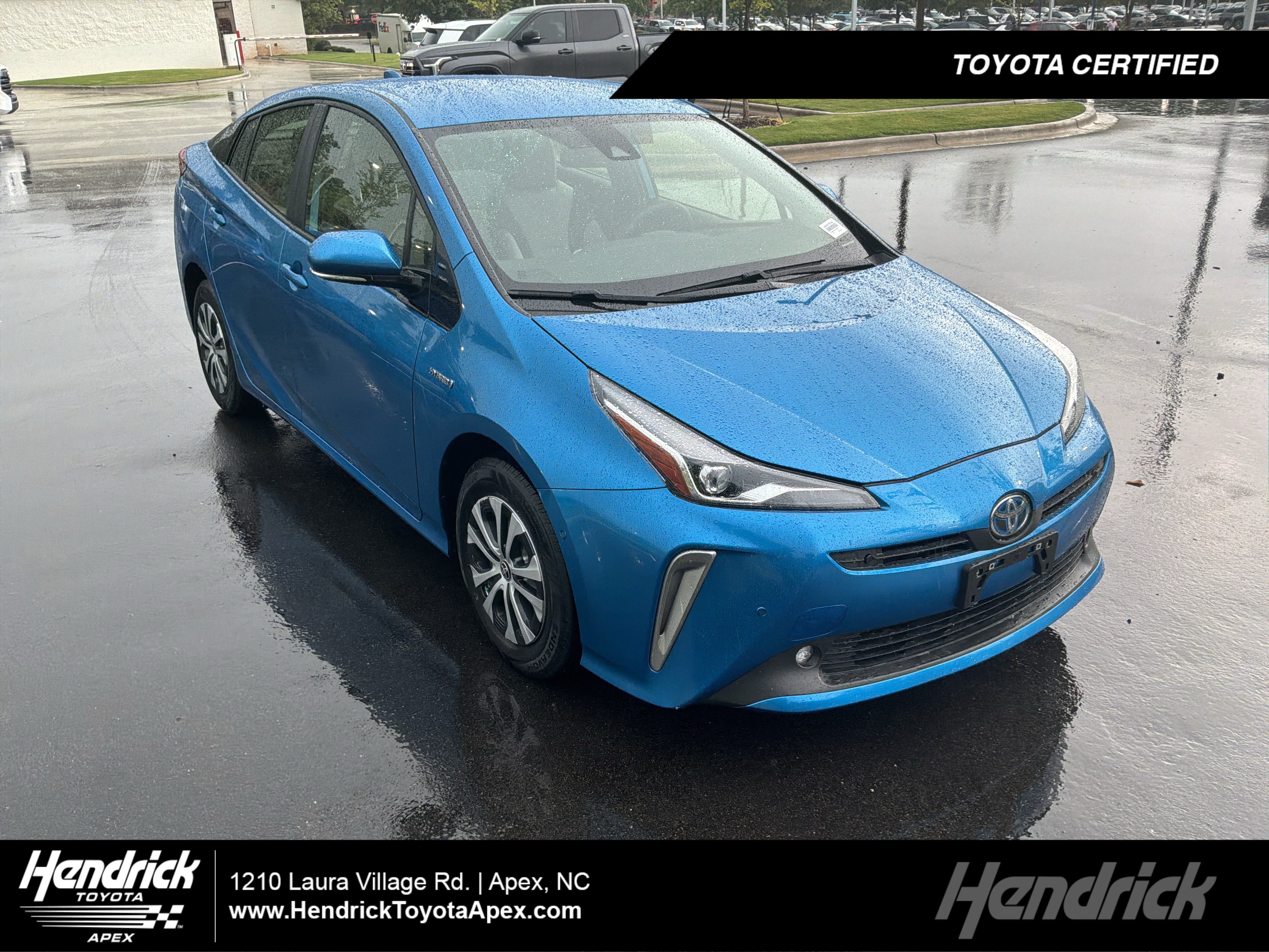 Used 2020 Toyota Prius LE AWD/4WD image 1