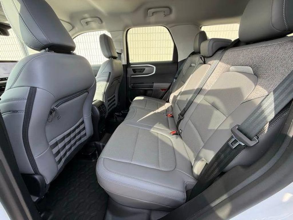 Used 2025 Ford Bronco Sport Badlands AWD/4WD image 23