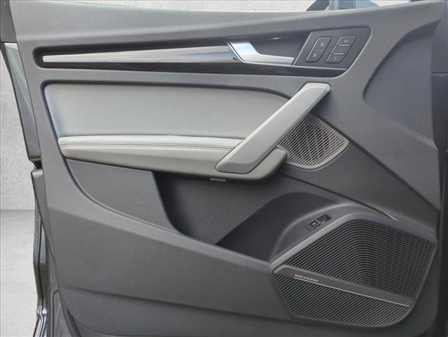 Used 2020 Audi Q5 e Prestige w/ Prestige Package image 10