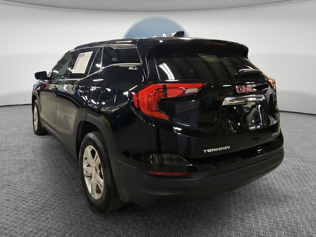 Used 2020 GMC Terrain SLE w/ LPO, Floor Liner Package AWD/4WD image 6