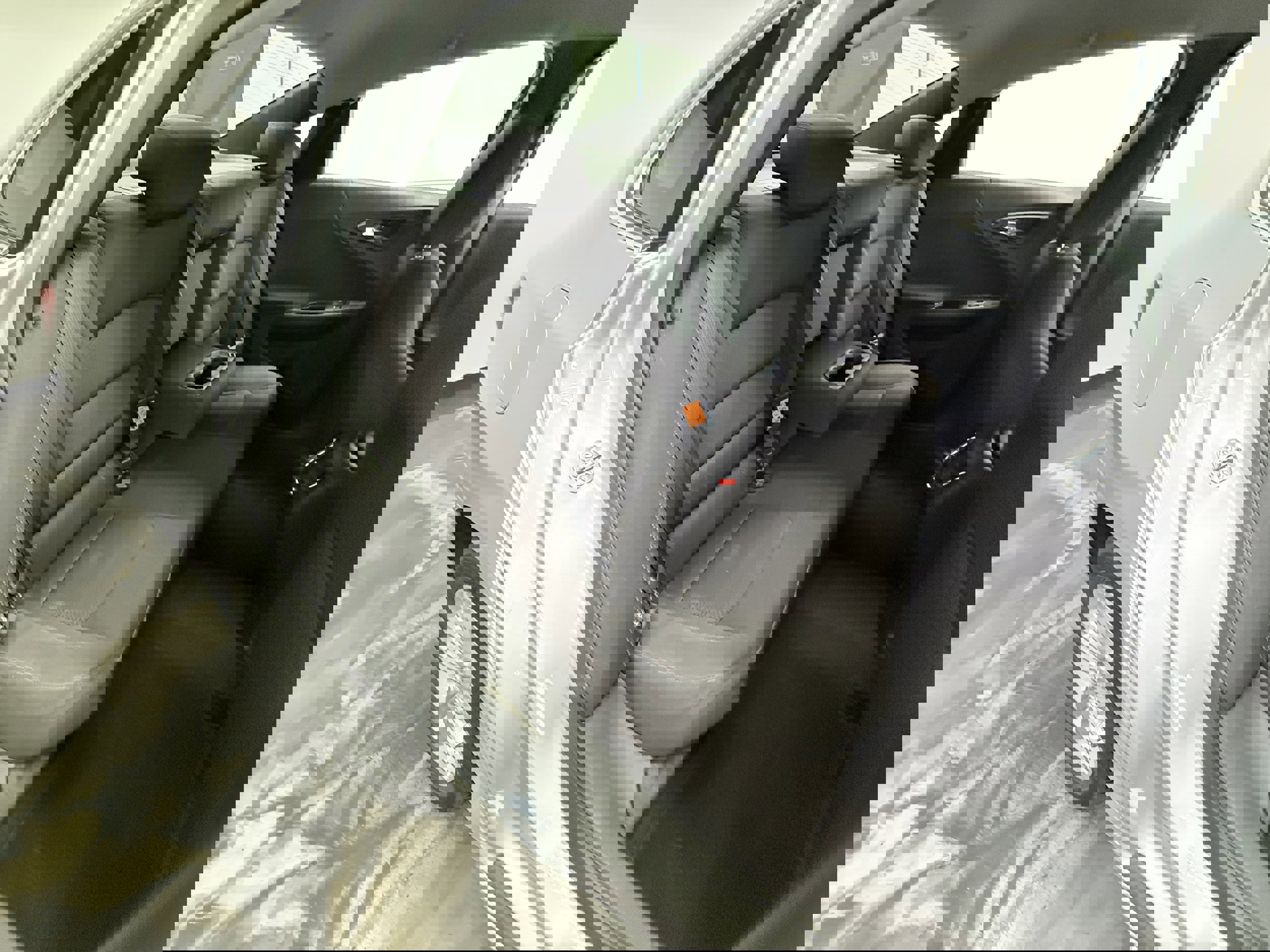 Used 2018 Chevrolet Malibu LT image 24