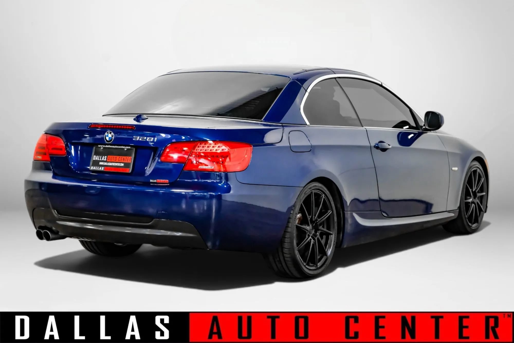 Used 2012 BMW 328i Convertible w/ M Sport Pkg RWD image 5