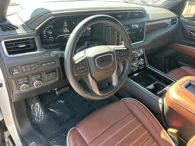 Used 2024 GMC Yukon Denali Ultimate image 9