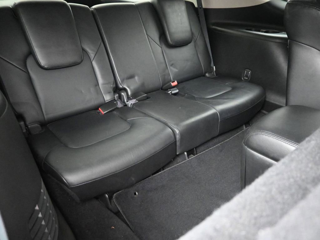 Used 2011 INFINITI QX56 4WD w/ Theater Pkg image 9