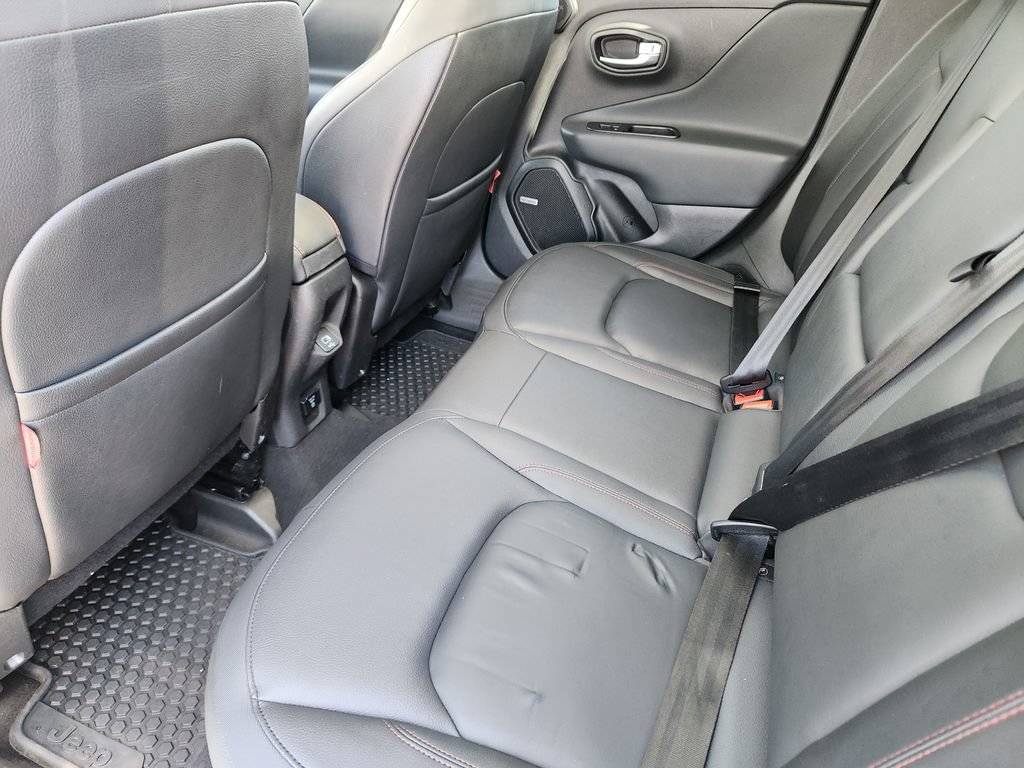 Used 2021 Jeep Renegade Trailhawk w/ Sun & Sound Group AWD/4WD image 9