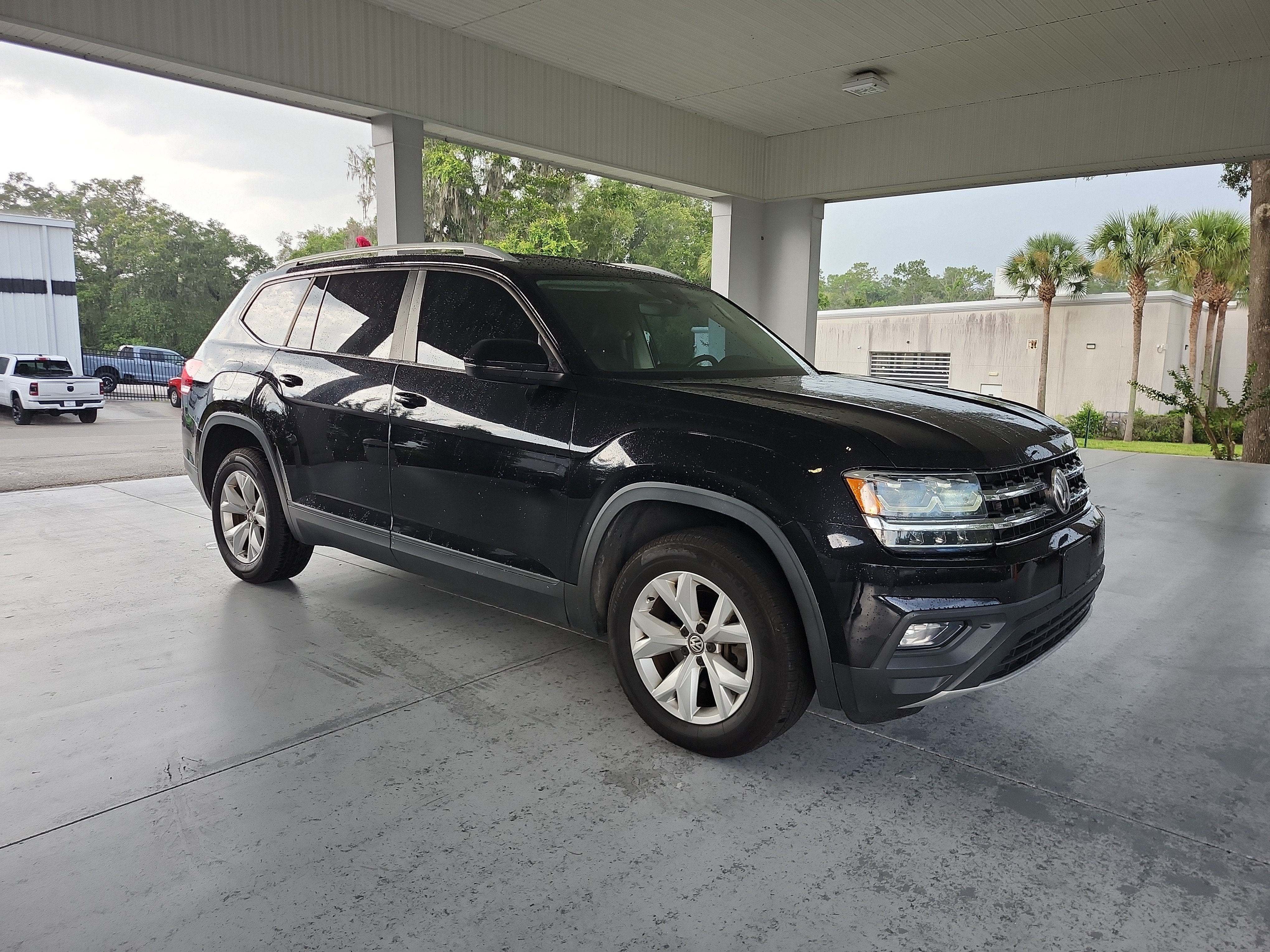 Used 2018 Volkswagen Atlas SE FWD image 6