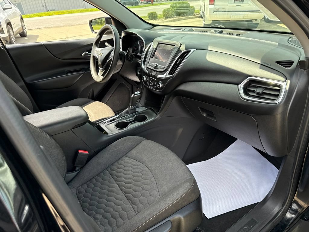 Used 2020 Chevrolet Equinox LT w/ LPO, Floor Liner Package FWD image 38