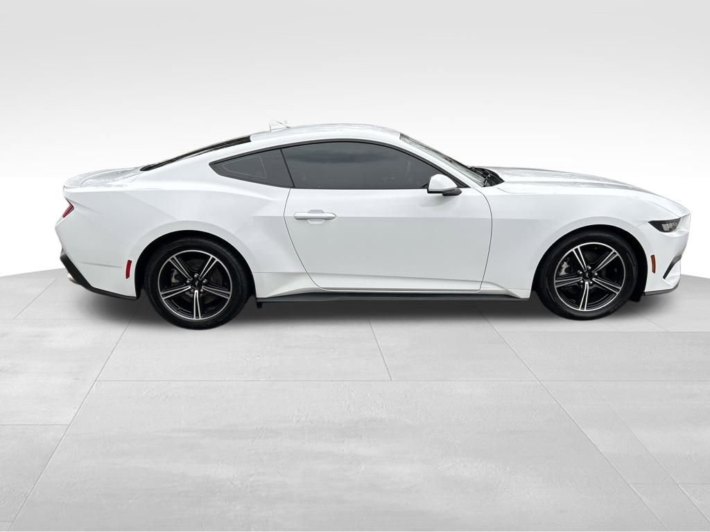 Used 2024 Ford Mustang Premium image 7